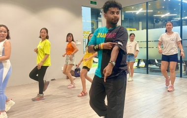 XÓA BỎ RÀO CẢN NGẠI KHÓ KHI TẬP NHẢY ZUMBA